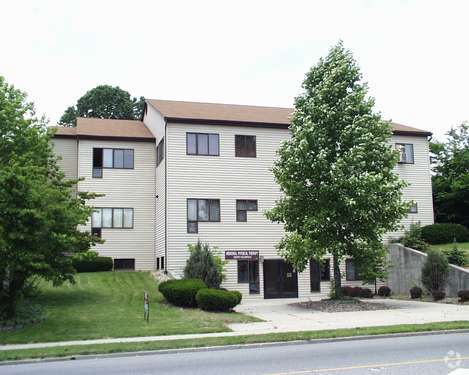 531 Vandalia St, Collinsville, IL à vendre - Photo principale – Image 2 sur 9