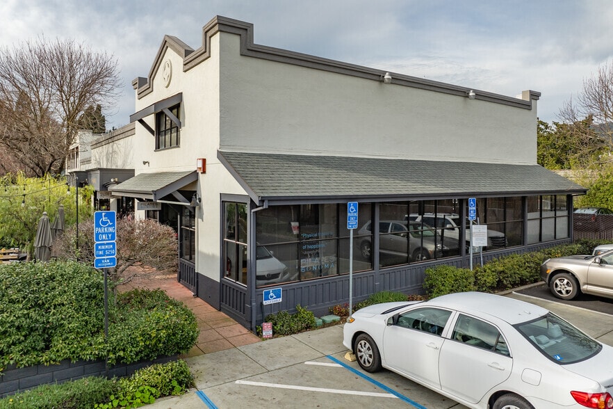 450-452 1st St E, Sonoma, CA à louer - Photo de l’immeuble – Image 3 sur 4