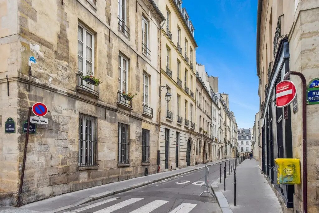 7 Rue Charles V, Paris à louer Photo de l’immeuble– Image 1 sur 8