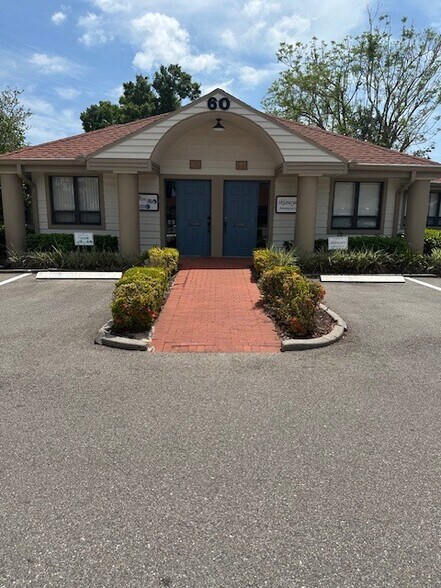 12620 World Plaza Ln, Fort Myers, FL à louer - Photo de l’immeuble – Image 1 sur 1