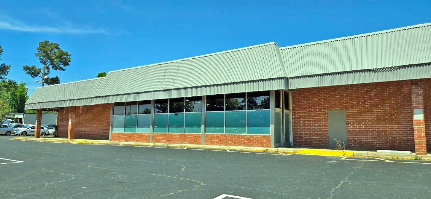 900-916 N Horner Blvd, Sanford, NC à louer Photo principale– Image 1 sur 20