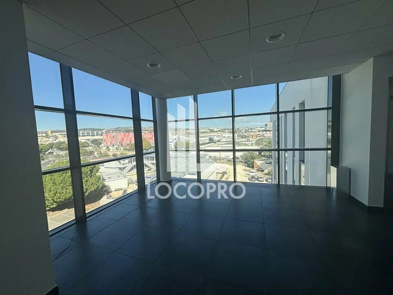 Bureau dans Marseille à louer - Photo de l’immeuble – Image 3 sur 5