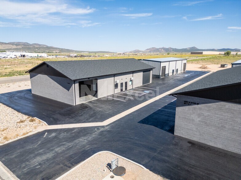 690 N 5400 W, Cedar City, UT à vendre - Photo de l’immeuble – Image 3 sur 7
