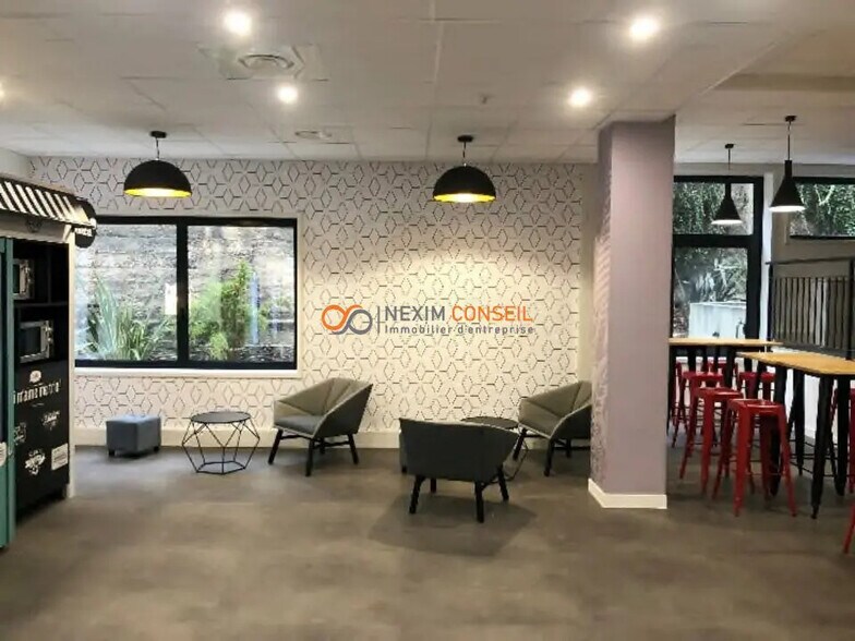 Bureau dans Levallois-Perret à louer - Photo de l’immeuble – Image 2 sur 10