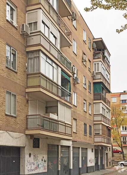 Calle Julia García Boután, 3 posterior, Madrid, Madrid à vendre - Photo de l’immeuble – Image 2 sur 2