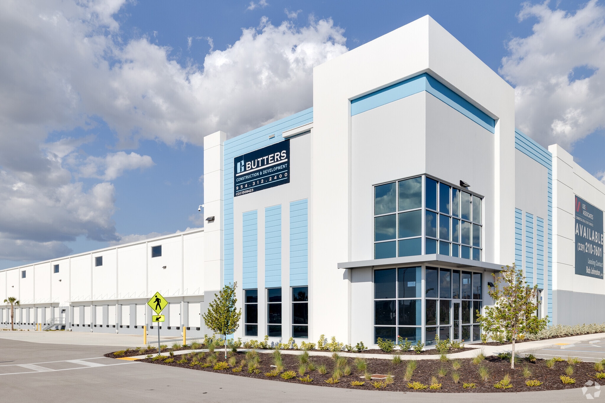 16200 Ben Hill Griffin Pky, Fort Myers, FL à louer Photo de l’immeuble– Image 1 sur 3