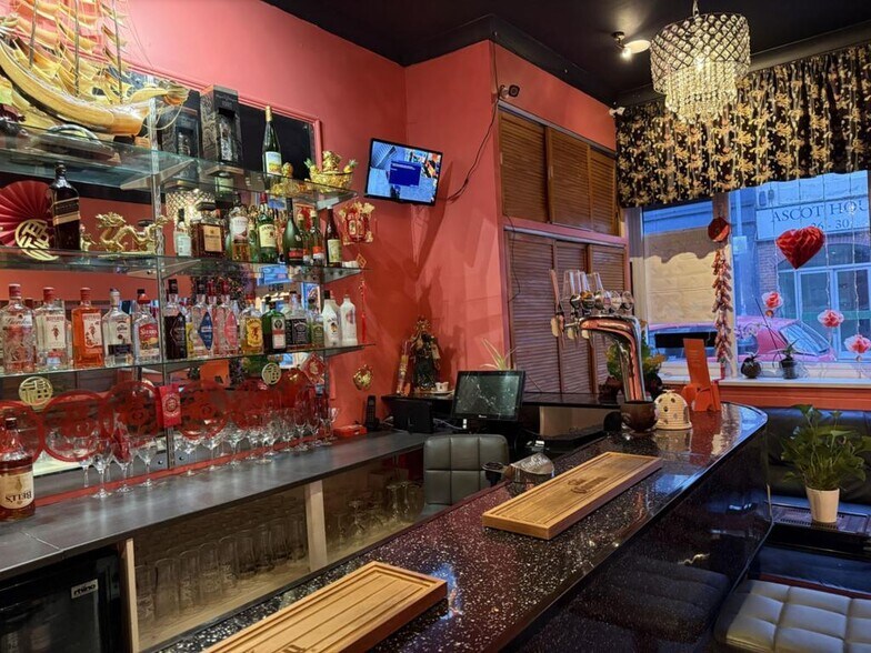 27 Tontine St, Folkestone à louer - Photo de l’immeuble – Image 3 sur 9