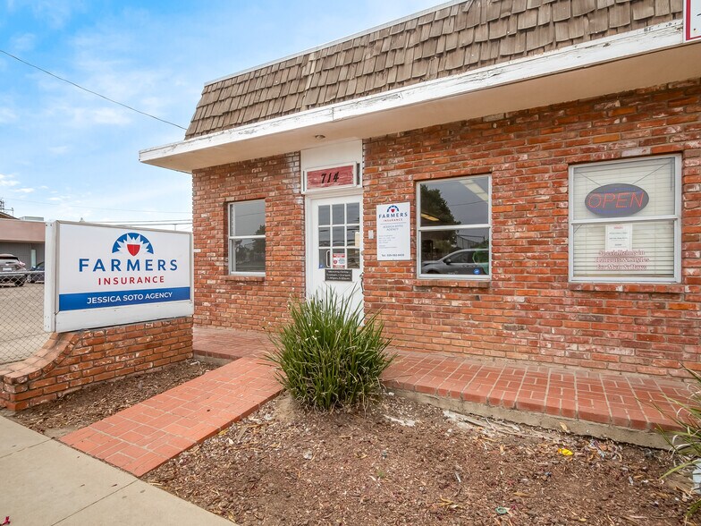 714-718 N 11th Ave, Hanford, CA à louer - Photo de l’immeuble – Image 2 sur 17