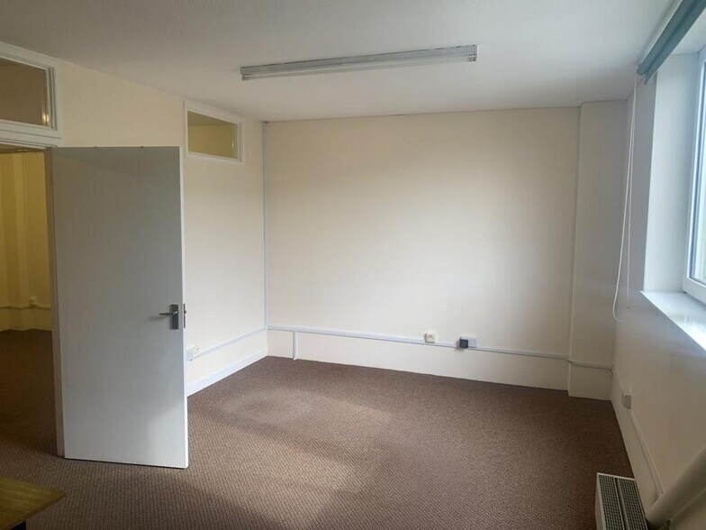 3 Penns Rd, Petersfield à louer - Photo intérieure – Image 3 sur 10