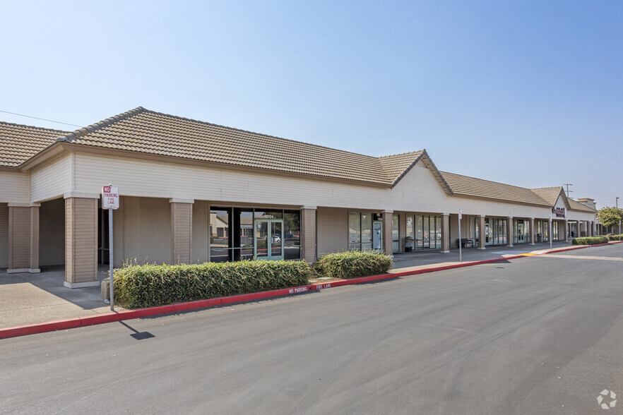 17000-17138 S Harlan Rd, Lathrop, CA à louer - Photo de l’immeuble – Image 2 sur 4