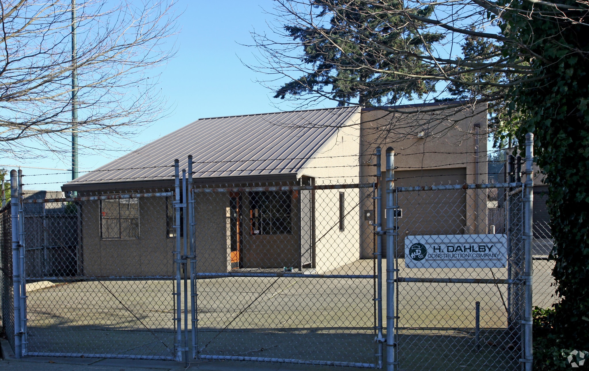 1402 Maple Ave, Renton, WA à louer Photo principale– Image 1 sur 3