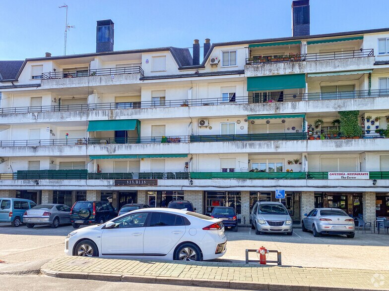 Avenida Nicasio Hernández Redondo, 4, Pelayos de la Presa, Madrid à louer - Photo de l’immeuble – Image 2 sur 2