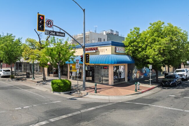 Plus de détails pour 2025 Chester Ave, Bakersfield, CA - Local commercial à louer