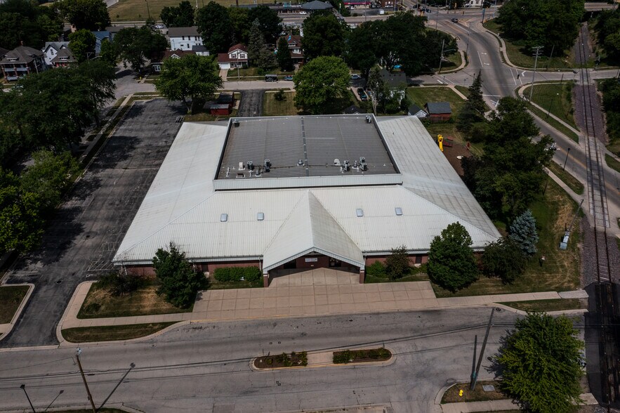 615 S 5th St, Rockford, IL à louer - Photo de l’immeuble – Image 2 sur 18