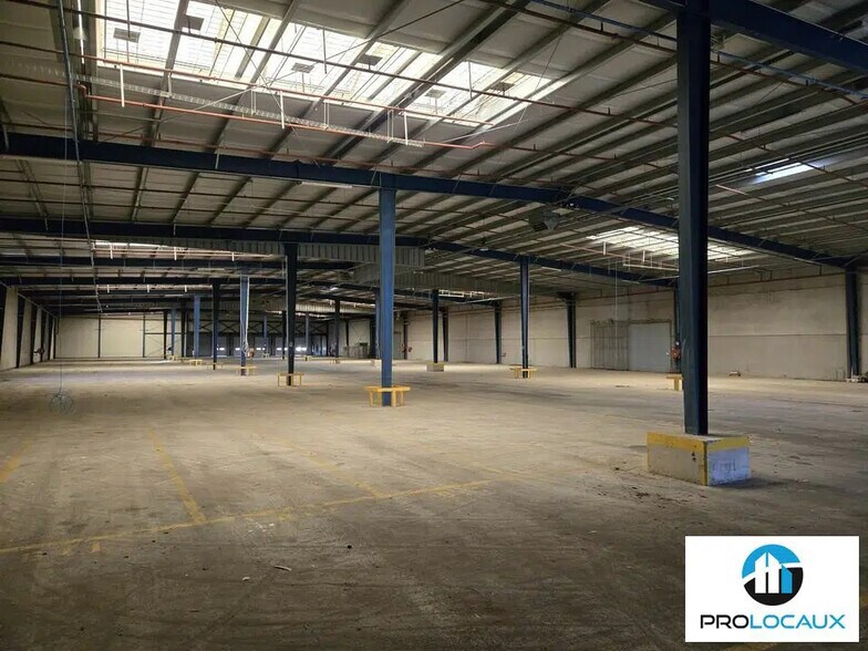 Industriel/Logistique dans Amiens à louer - Photo de l’immeuble – Image 3 sur 4