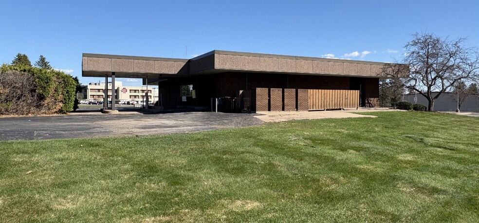 2755 Plaza Dr, Wausau, WI à vendre - Photo de l’immeuble – Image 3 sur 7