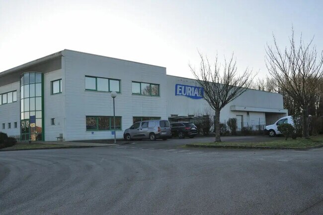 Plus de détails pour Industriel/Logistique à louer