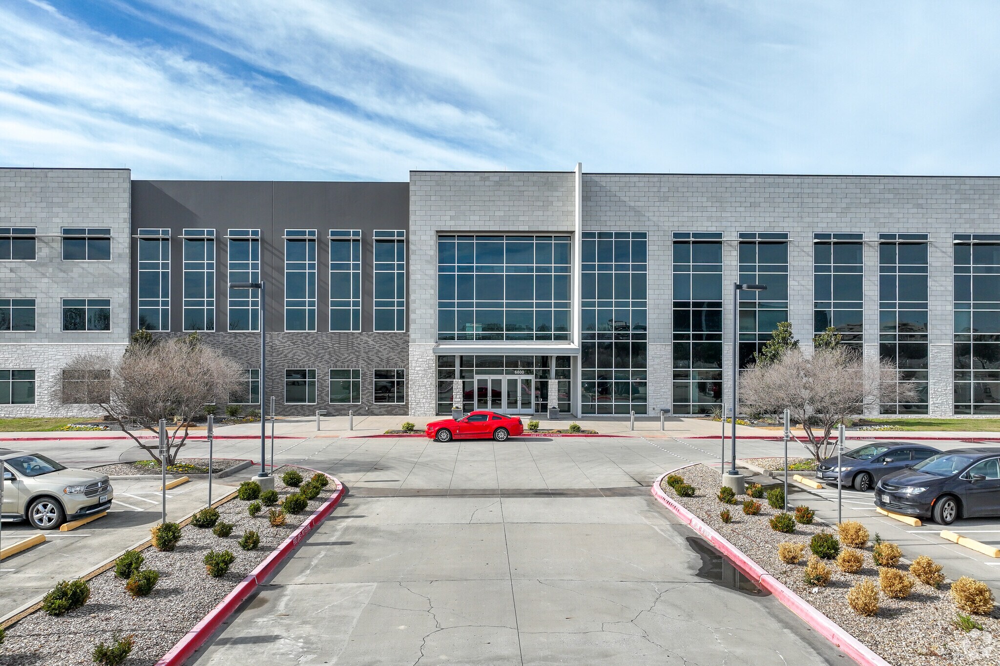 6800 Weiskopf Ave, McKinney, TX à louer Photo principale– Image 1 sur 27