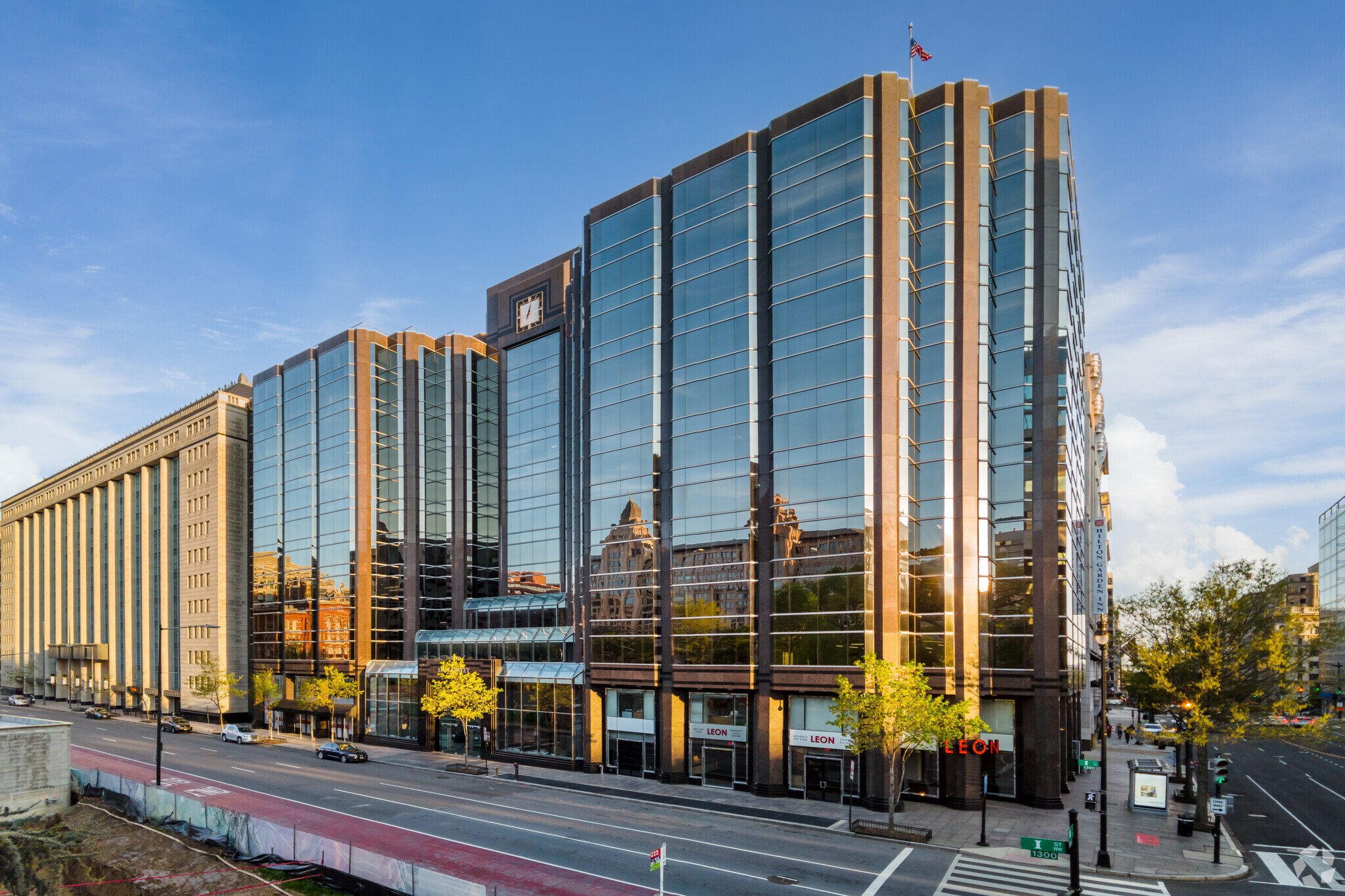 1350 Eye St NW, Washington, DC à louer Photo de l’immeuble– Image 1 sur 13