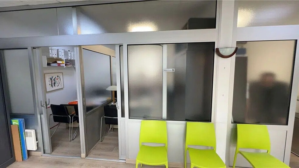 Local commercial dans Les Lilas à vendre - Photo de l’immeuble – Image 2 sur 8