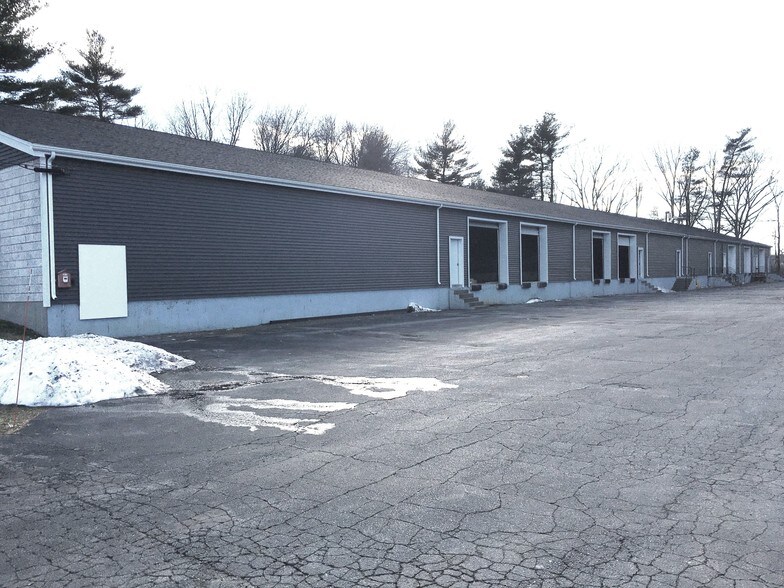 56 Manley St, West Bridgewater, MA à louer - Photo de l’immeuble – Image 3 sur 6