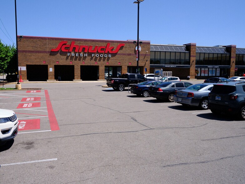 4049-4171 Lindell Blvd, Saint Louis, MO à louer - Photo de l’immeuble – Image 2 sur 12