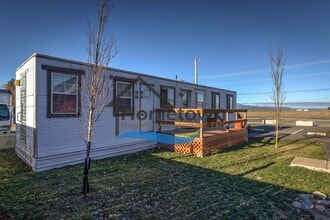 9561 N Atlas Rd, Hayden, ID à louer Photo de l’immeuble– Image 2 sur 20