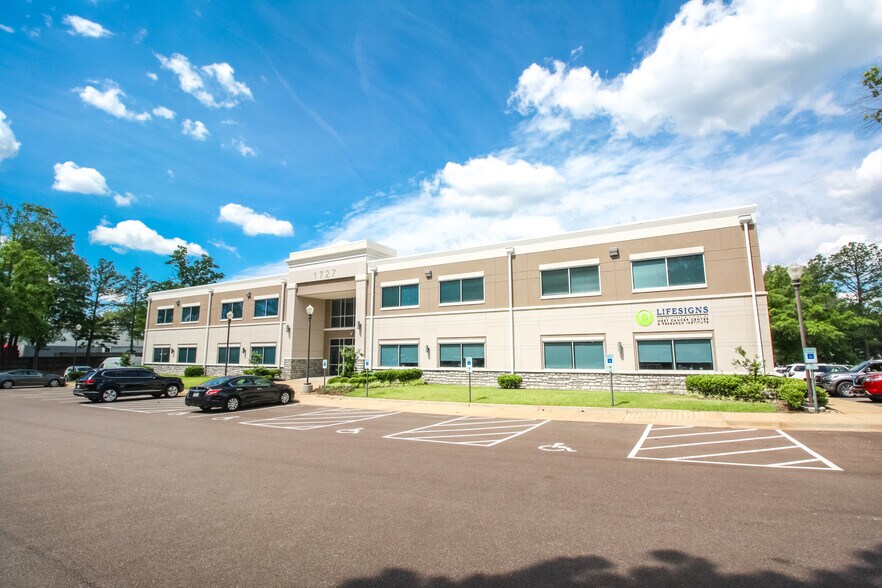 1727 Kirby Pky, Memphis, TN à louer - Photo de l’immeuble – Image 2 sur 3