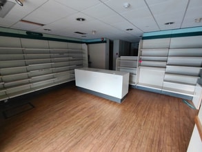 90 Victoria Rd, Horley à louer Photo intérieure– Image 2 sur 3