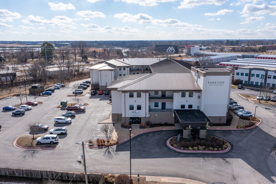 1120 S Walton Blvd, Bentonville, AR à louer - Photo de l’immeuble – Image 3 sur 8