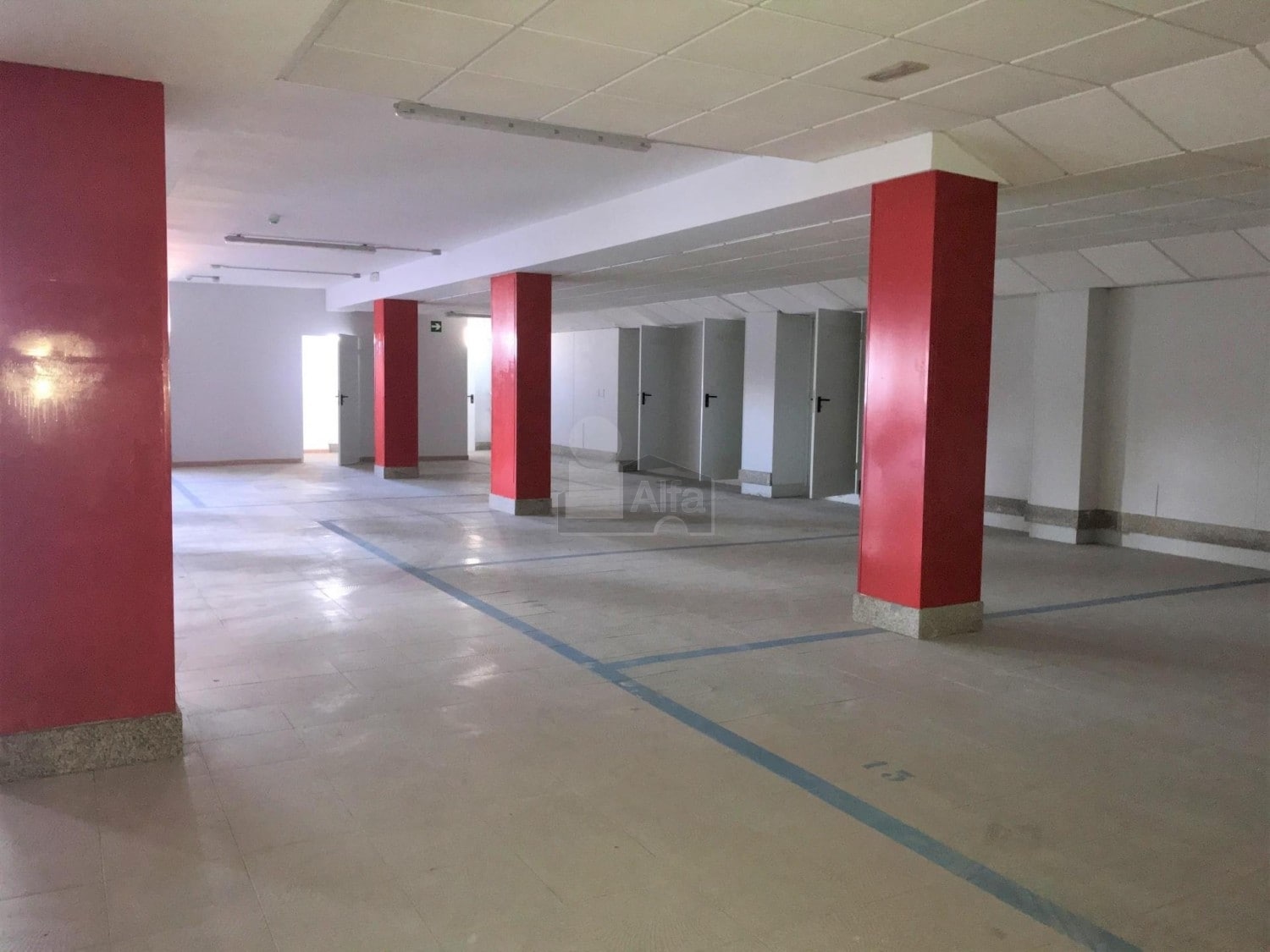 Local commercial dans Vigo, Pontevedra à louer Plan d’étage– Image 1 sur 8