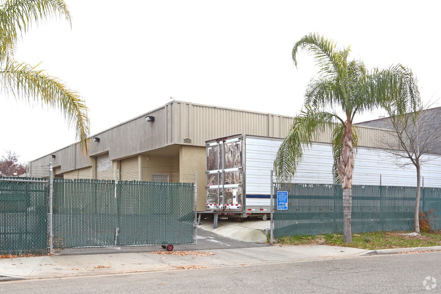 2152 N Briarwood Ave, Fresno, CA à vendre - Photo principale – Image 2 sur 38