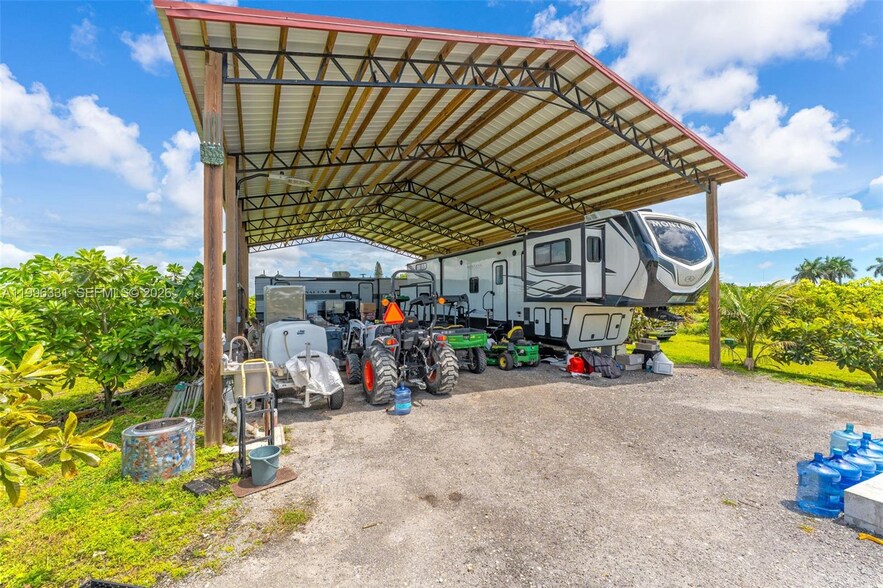 164 SW 192nd Ave, Miami, FL à vendre - Photo de l’immeuble – Image 3 sur 9