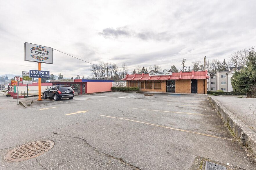 33486 South Fraser, Abbotsford, BC à louer - Photo de l’immeuble – Image 1 sur 4