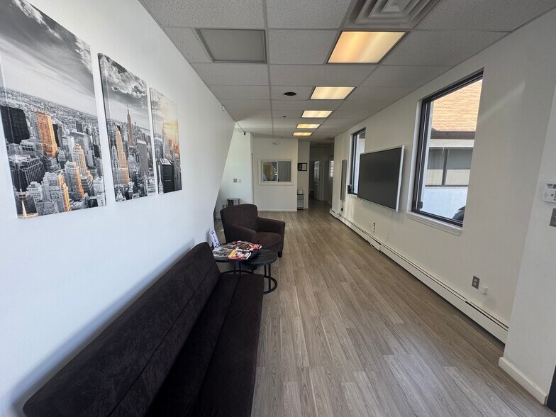 120 Mount Prospect Ave, Clifton, NJ à louer - Photo de l’immeuble – Image 2 sur 5