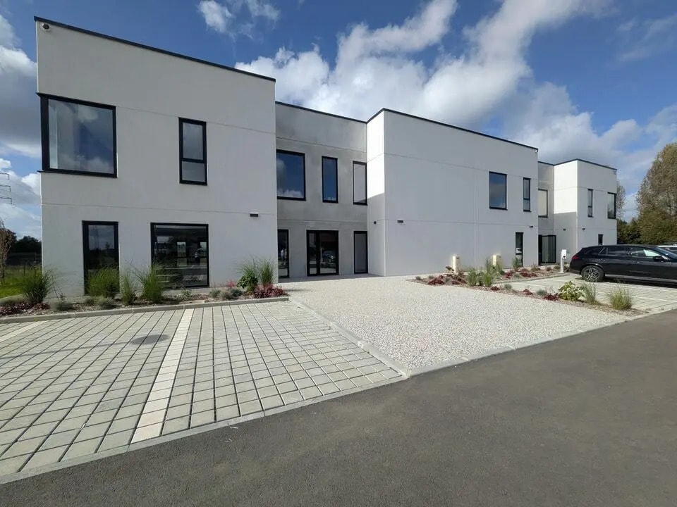 Bureau dans Saint-Martin-du-Vivier à louer Photo de l’immeuble– Image 1 sur 5