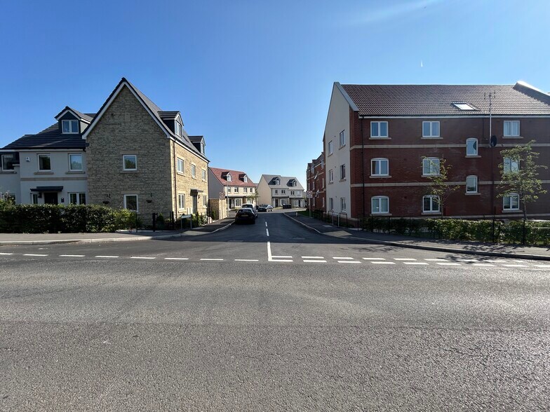 22 Roman Pl, Westbury à vendre - Photo de l’immeuble – Image 2 sur 3