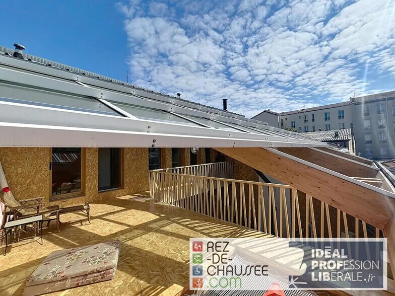 48 Bis Rue Guyard Delalain, Aubervilliers à vendre - Photo de l’immeuble – Image 2 sur 17
