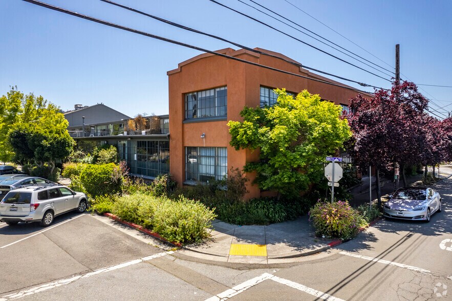 940 Dwight Way, Berkeley, CA à vendre - Photo de l’immeuble – Image 1 sur 20