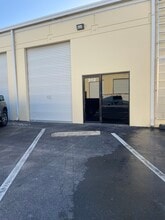 17030 Alico Commerce Ct, Fort Myers, FL à louer Photo de l’immeuble– Image 2 sur 6