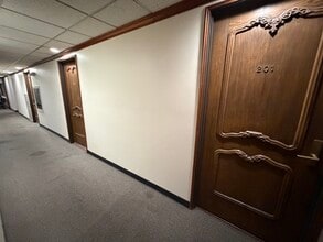 619-623 S Olive St, Los Angeles, CA à louer Photo intérieure– Image 2 sur 3