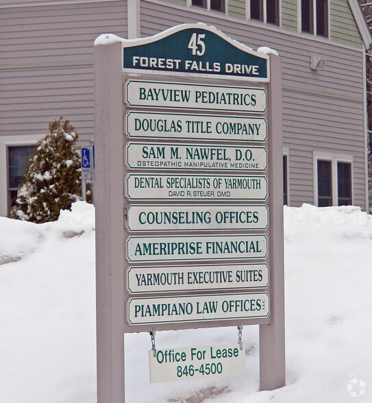 45 Forest Falls Dr, Yarmouth, ME à vendre - Autre – Image 2 sur 21