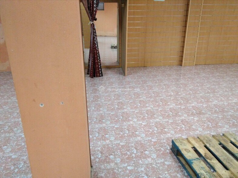 Local commercial dans Cáceres, Cáceres à vendre - Photo intérieure – Image 1 sur 10