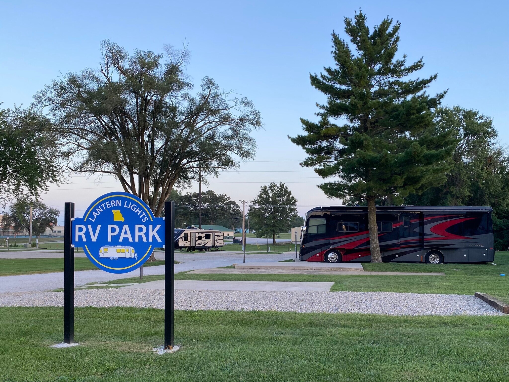 1312 E 17th St, Trenton, MO à vendre Autre– Image 1 sur 6