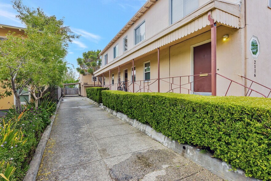 2118 California St, Berkeley, CA à vendre - Photo de l’immeuble – Image 2 sur 30