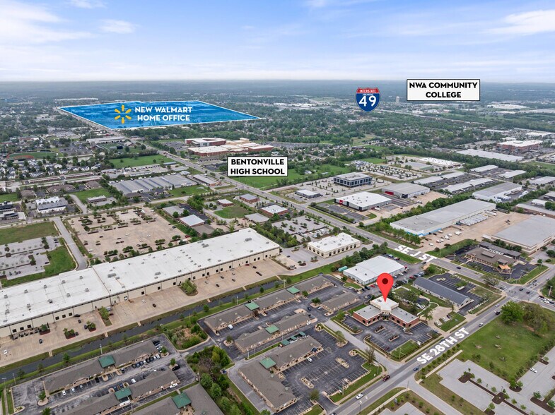 1001 SE 28th St, Bentonville, AR à louer - Photo de l’immeuble – Image 2 sur 10