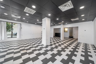 860 Bergen Ave, Jersey City, NJ à louer Photo intérieure– Image 2 sur 17