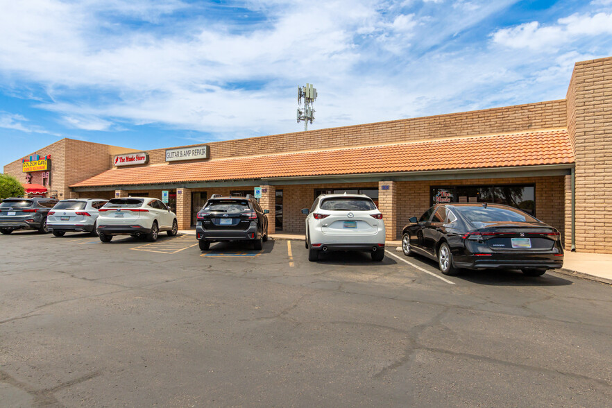 2630 W Baseline Rd, Mesa, AZ à louer - Photo de l’immeuble – Image 2 sur 7