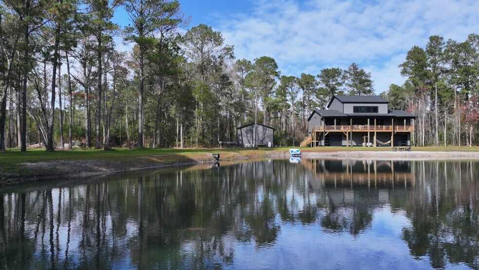 2714 Whitestocking Rd, Burgaw, NC à vendre - Photo de l’immeuble – Image 2 sur 25