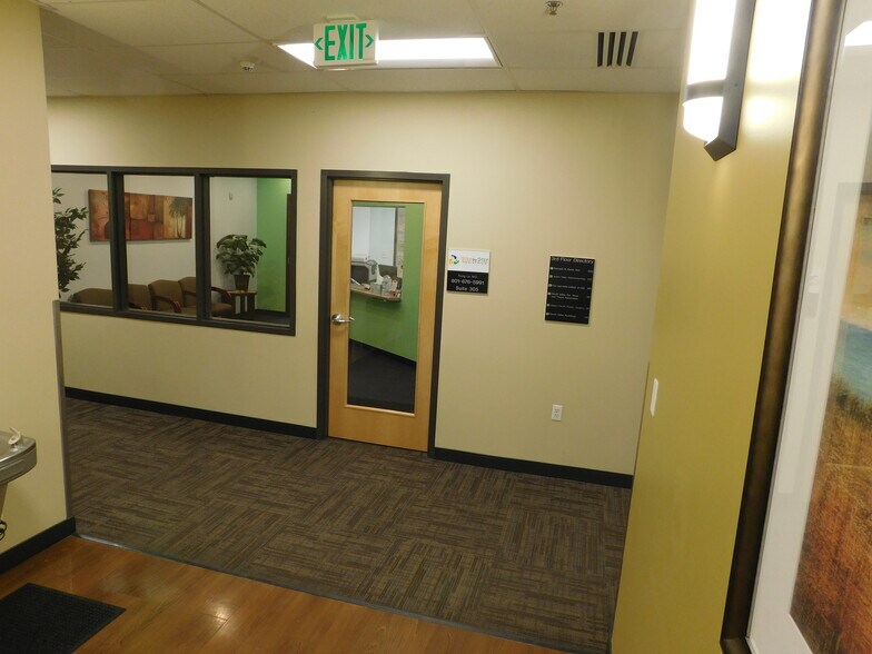 3584 W 9000 S, West Jordan, UT à louer - Photo de l’immeuble – Image 3 sur 17